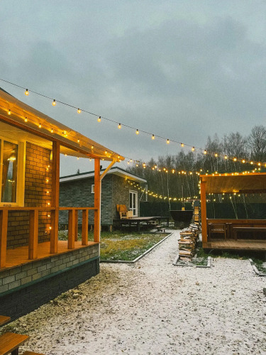 Фотография номера Коттеджа Дом в лесу с баней и чаном