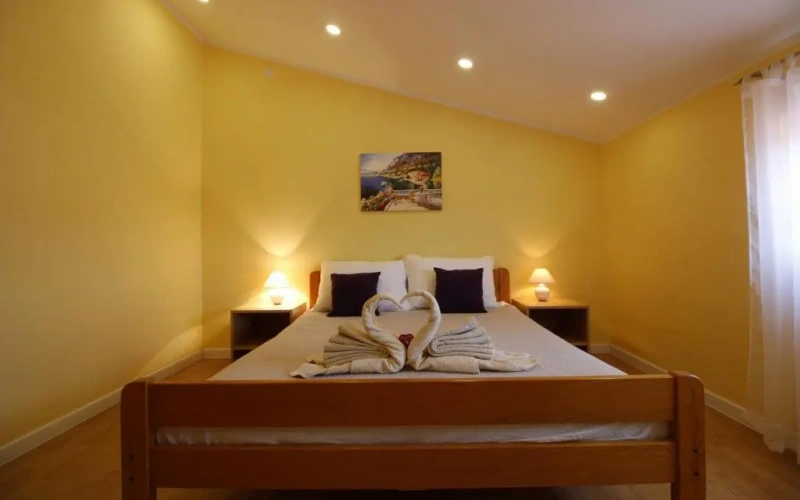 2 Bedrooms Apartment with sea view