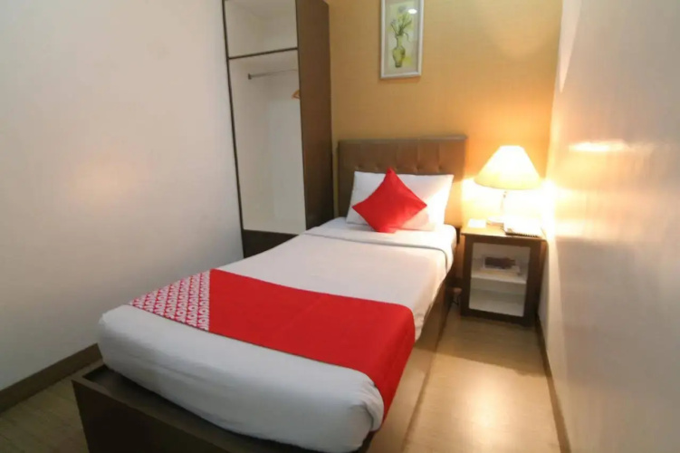 OYO 106 24H City Hotel