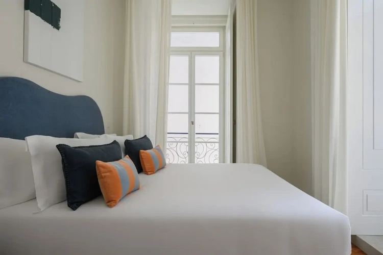 2 Bedrooms Deluxe Apartment