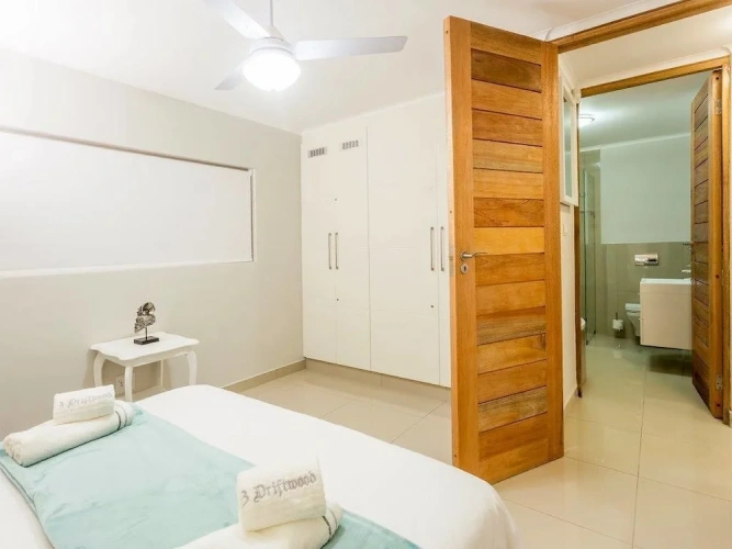 3 Bedrooms Luxury Apartment