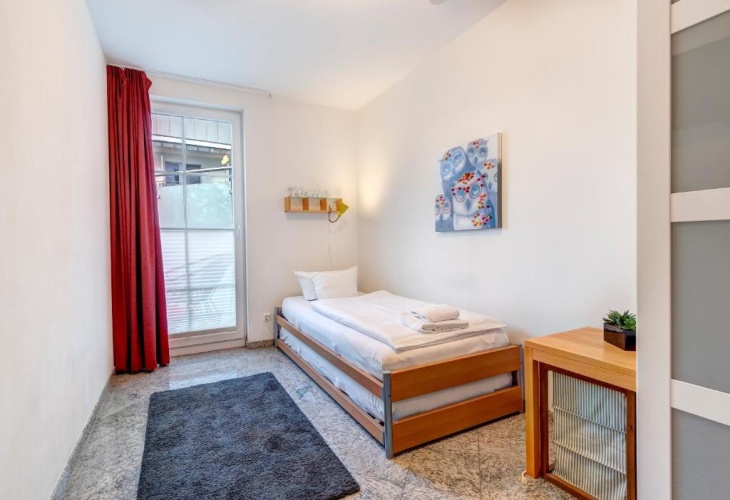 2 Bedrooms Apartment