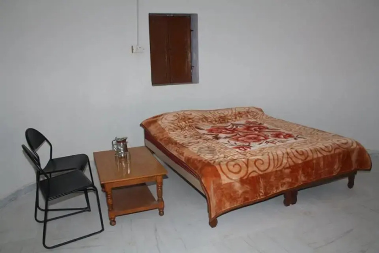 Roop Resorts