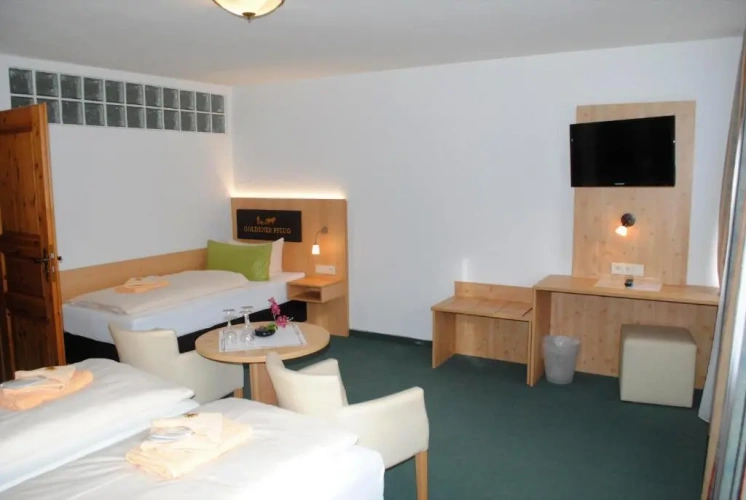 Standard Triple room with balcony