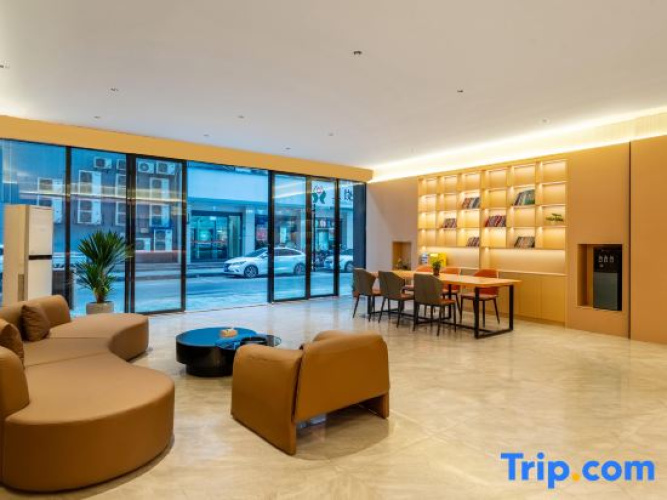 Orange Hotel