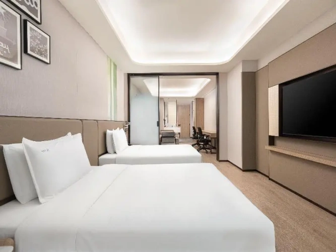 Quadruple Suite