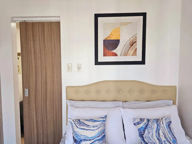 Hannah Crib at Shore Residences