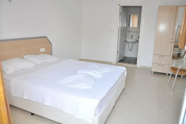 2 Bedrooms Apartment