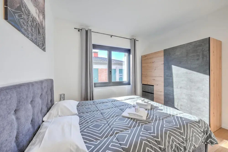 Boutique Apartment 12