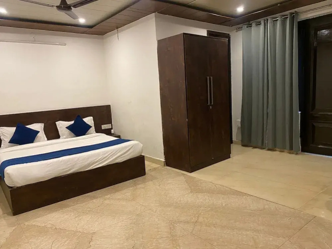 Hotel Viraj