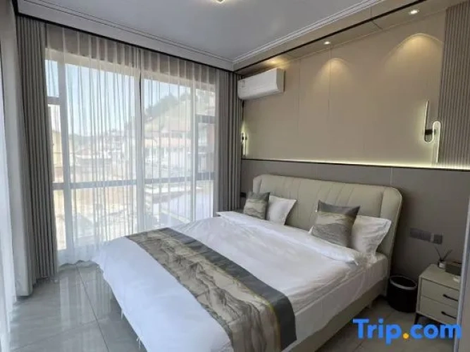 Standard Double room with view