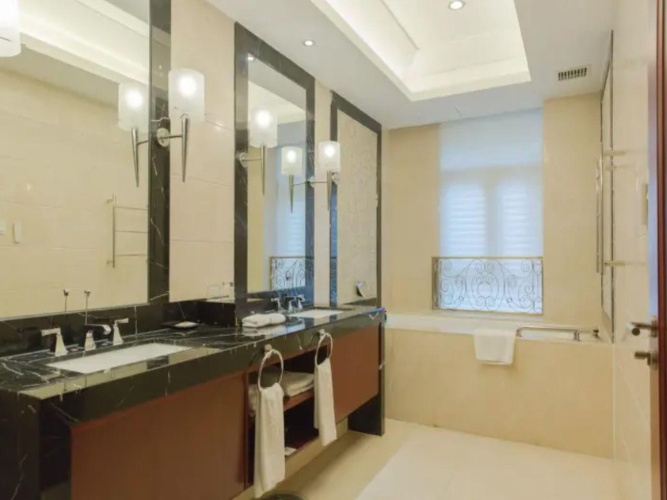 Superior Suite