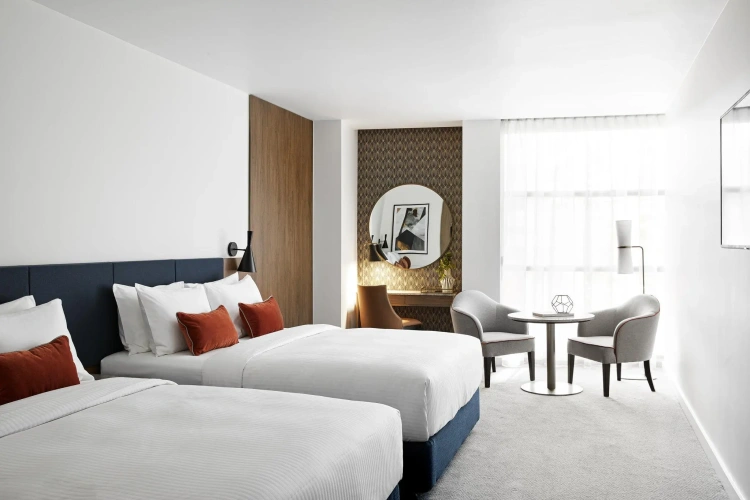 Premium Quadruple room with city view