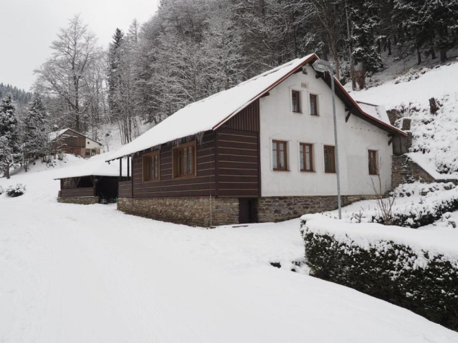 5 Bedrooms Double Cottage