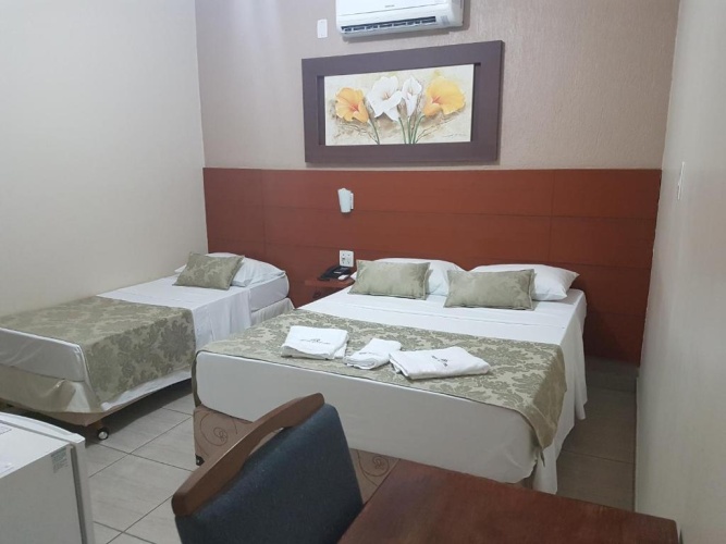 Standard Triple room