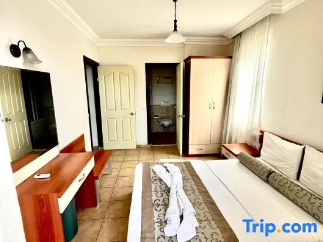 Standard Double room with city view