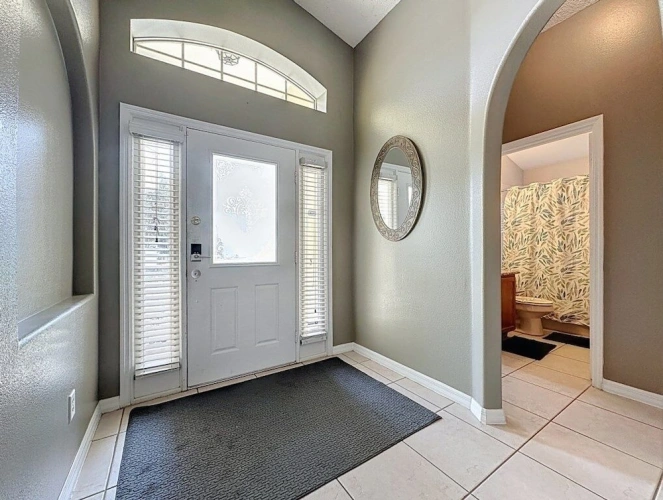 4 Bedrooms Villa