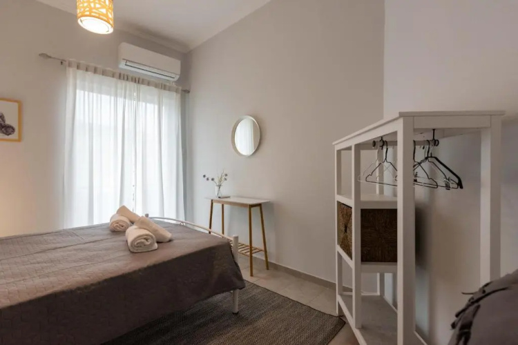 Avra Apartment