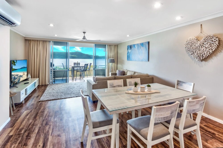 Lagoon 201 on Hamilton Island