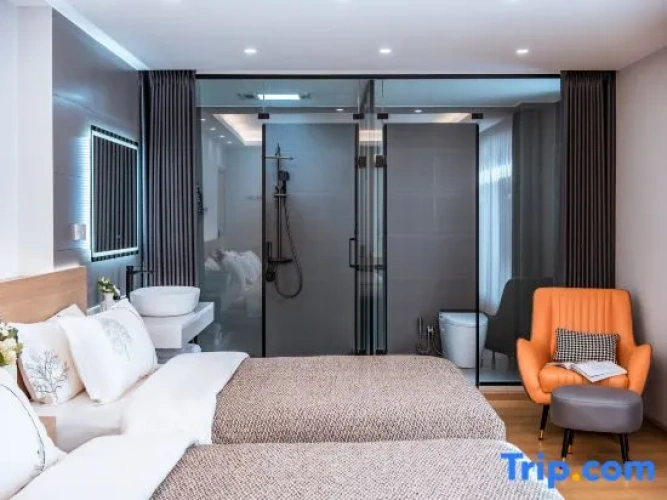 Premium Twin room