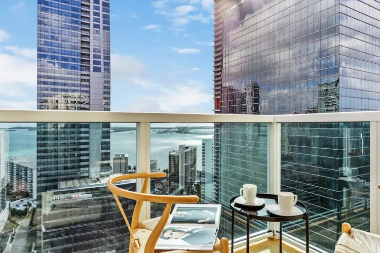 Lyx Suites at One Broadway