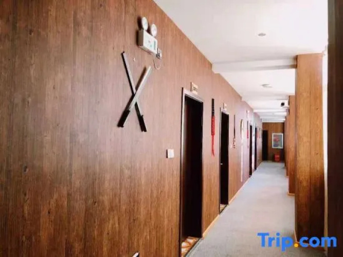 Mangshi Minsu Homestay
