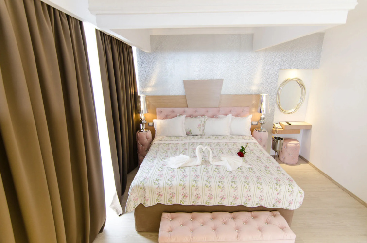 Phoenicia Luxury Hotel