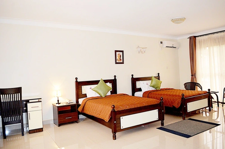 Deluxe Twin room with balcony