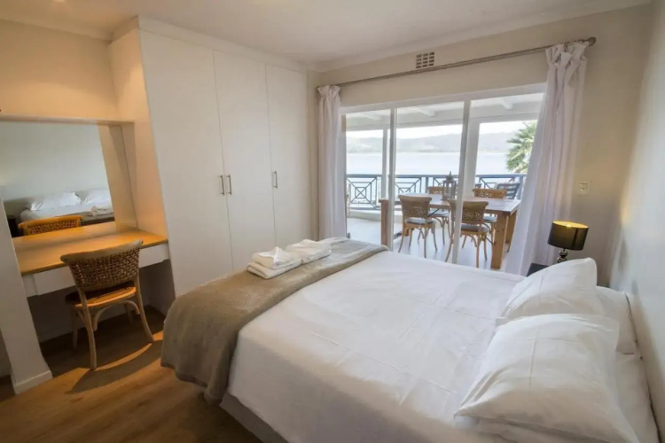 Laguna Grove 15 3 bedroom apartment