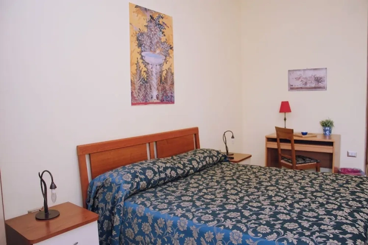 Standard Triple room with balcony