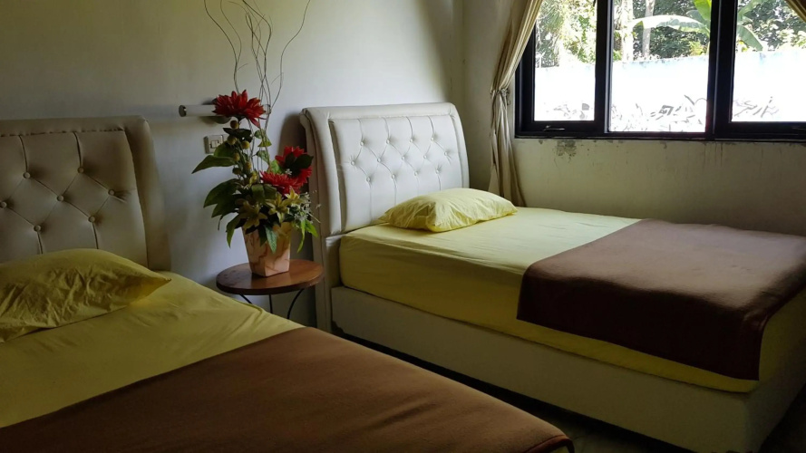 ETHES Coworking - Coliving & Lounge