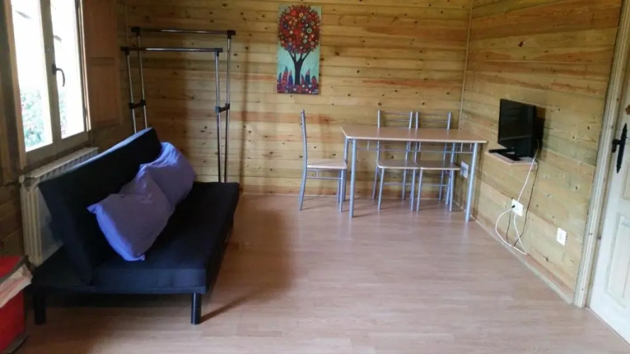 2 Bedrooms Cottage