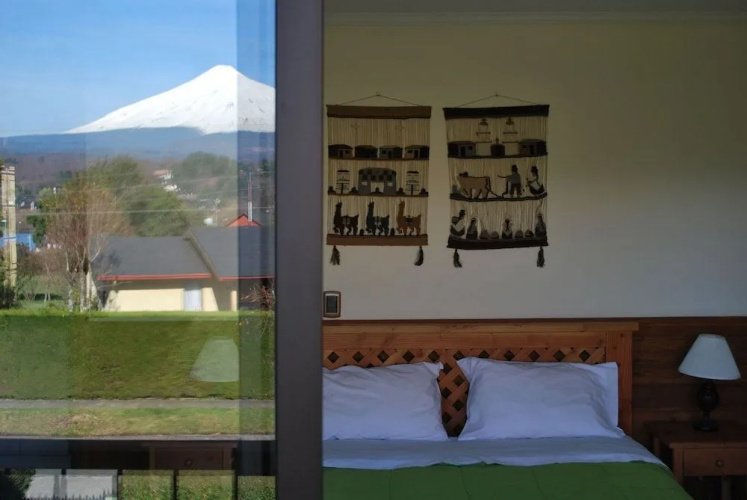 Frontera Pucon Hostel B&B