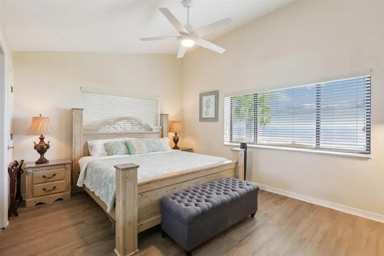 Sea Haven 512