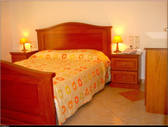 Birikos Hotel & Suites