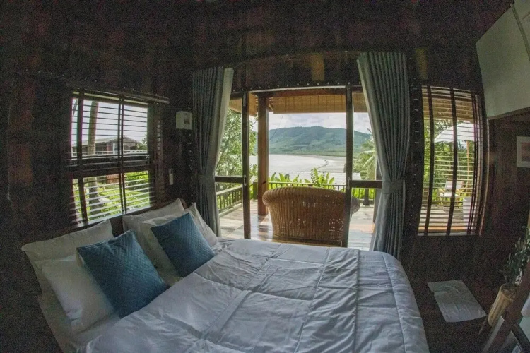 Baan Lhong View Lay
