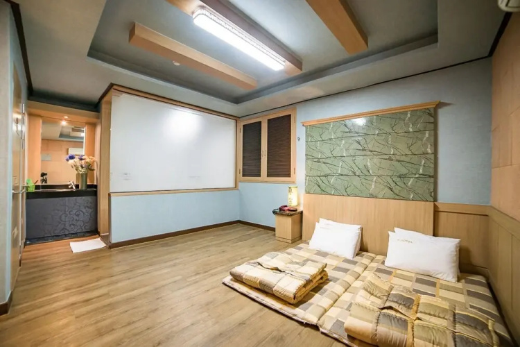 Sharp Hotel Jeonju