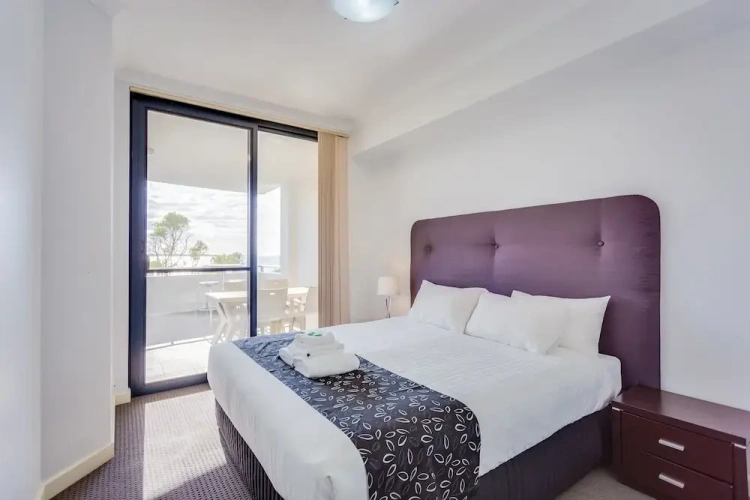 1 Bedroom Apartment with ocean view