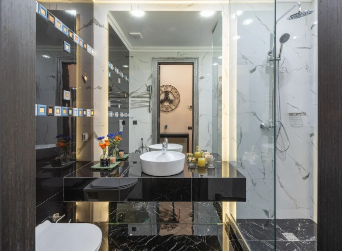 Mr. Grey Boutique Hotel