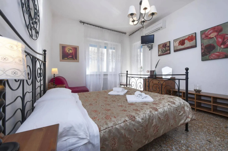 A Room For Holiday