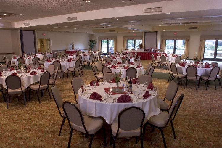 Monarch Hotel & Conference Center photo 27