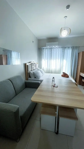A Simple Yet Cozy Studio
