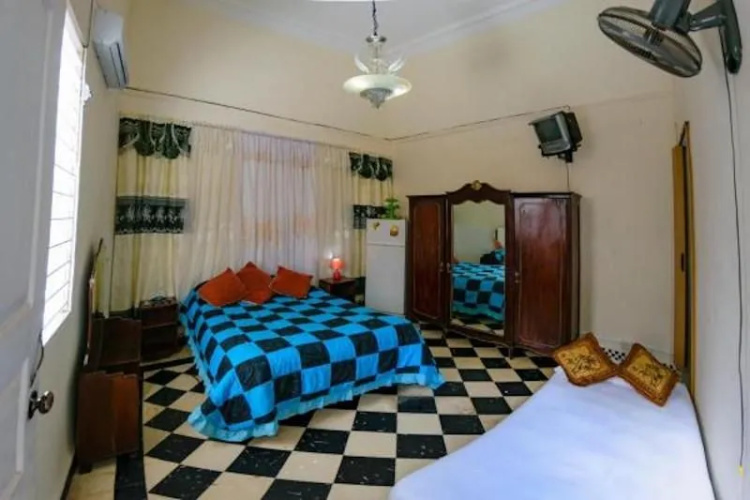 Yordy House