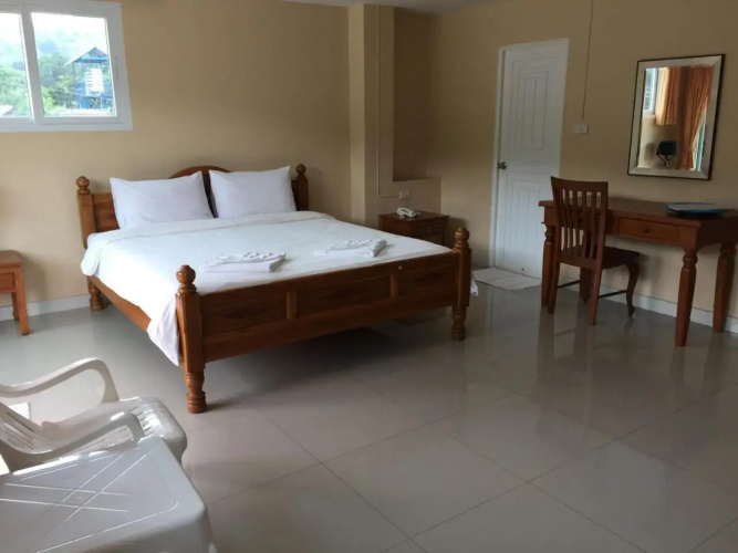 Naithon Beach Service Apartment