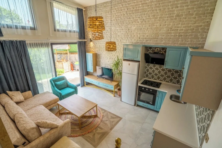 2 Bedrooms Apartment