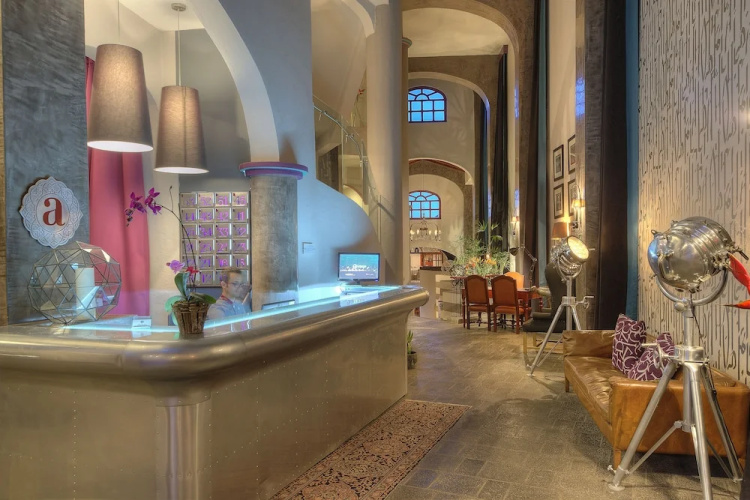 Alta Las Palomas Hotel