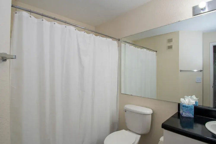 Delightful, Refurbished Apt! Everything you need!