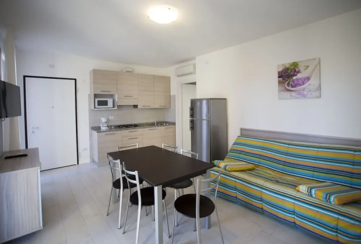 Classic Quintuple Apartment