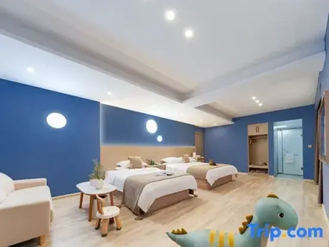 Standard Family room