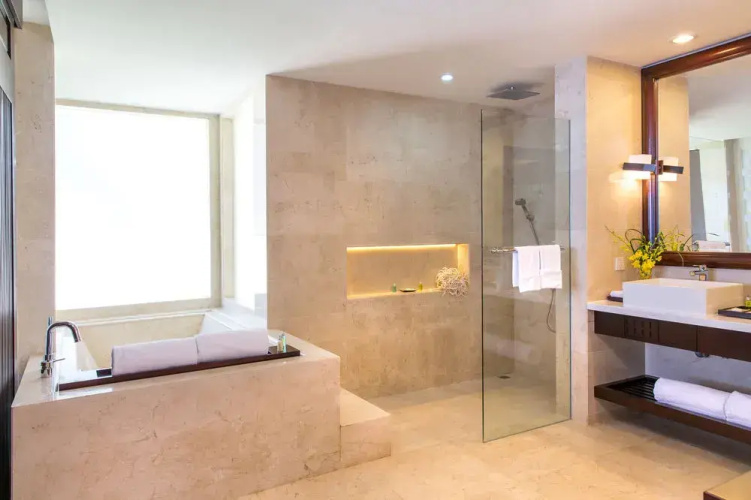 Golden Sand Resort & Spa